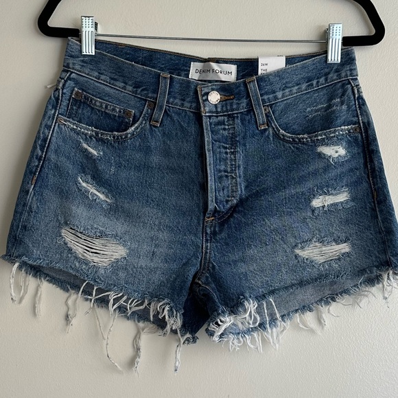 NWT! DENIM FORUM THE EX BOYFRIEND SHORT - Picture 3 of 6